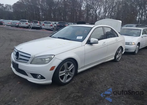 2010 Mercedes-Benz C 300 Sport 4Matic из США, поврежденный, VIN WDDGF8BB8AF453930